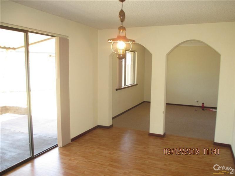 1 Waikiki Road, Safety Bay WA 6169