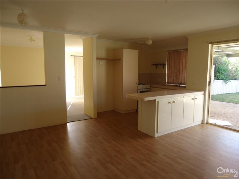 1 Santa Monica Drive, Waikiki WA 6169