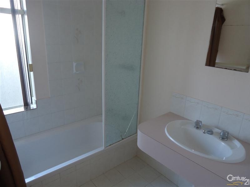 1 Santa Monica Drive, Waikiki WA 6169