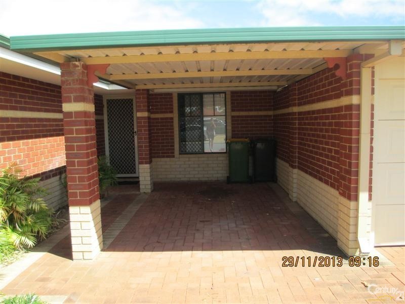 2/2 Redbud Mews, Cooloongup WA 6168