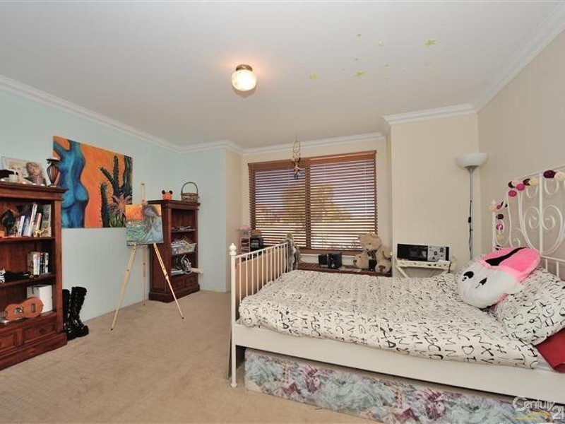 57 Berryessa Parkway, Secret Harbour WA 6173