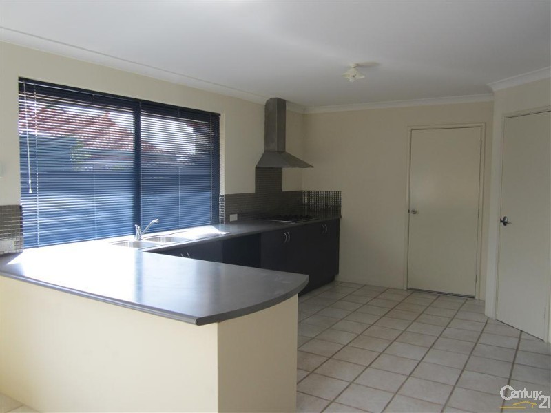 10 Genoa Place, Secret Harbour WA 6173