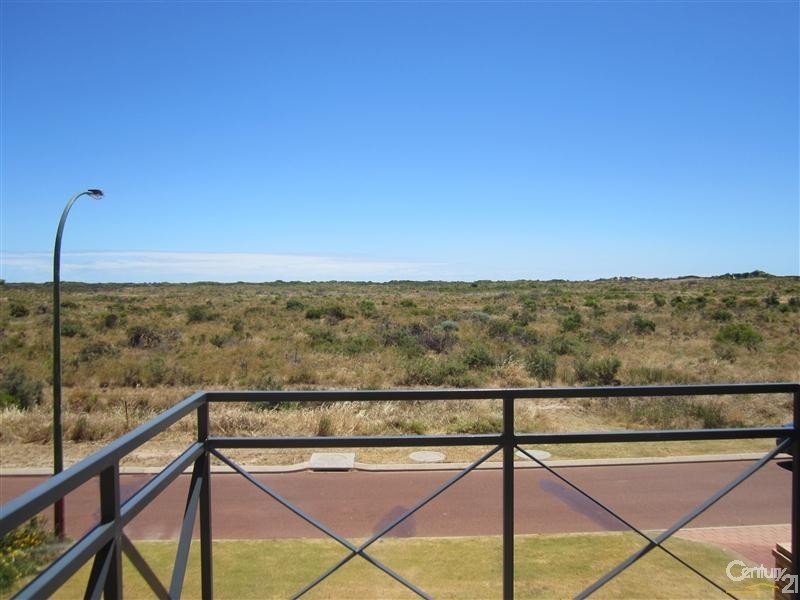 22 Morfontaine Parade, Port Kennedy WA 6172