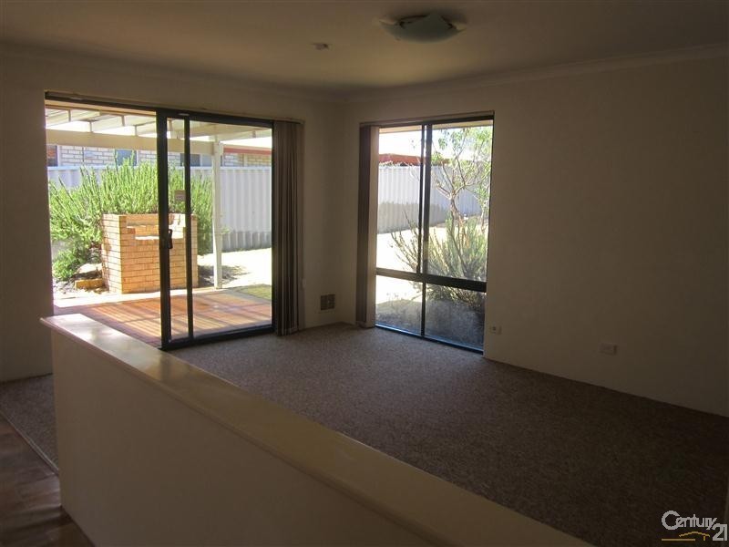 22 Morfontaine Parade, Port Kennedy WA 6172