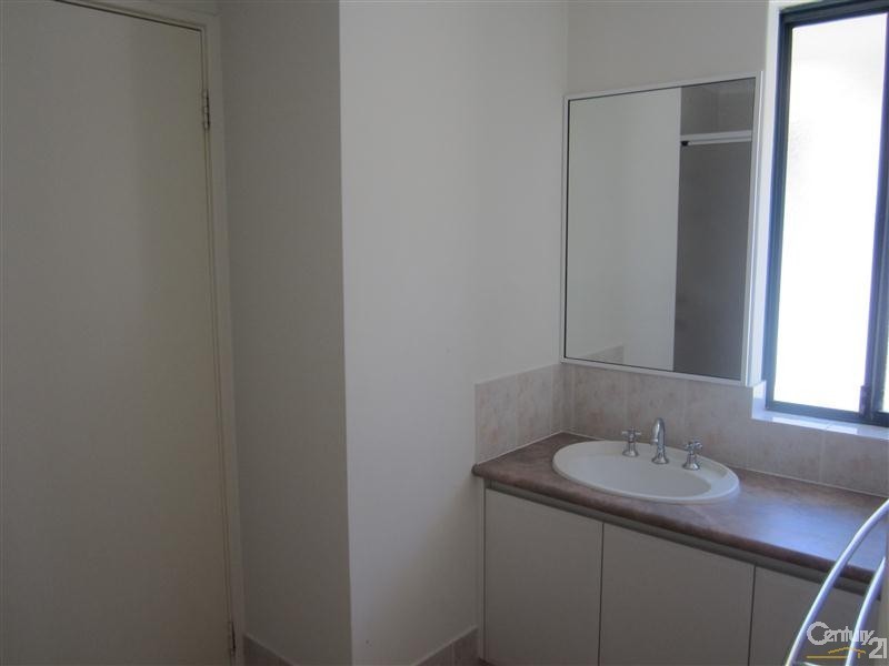 22 Morfontaine Parade, Port Kennedy WA 6172