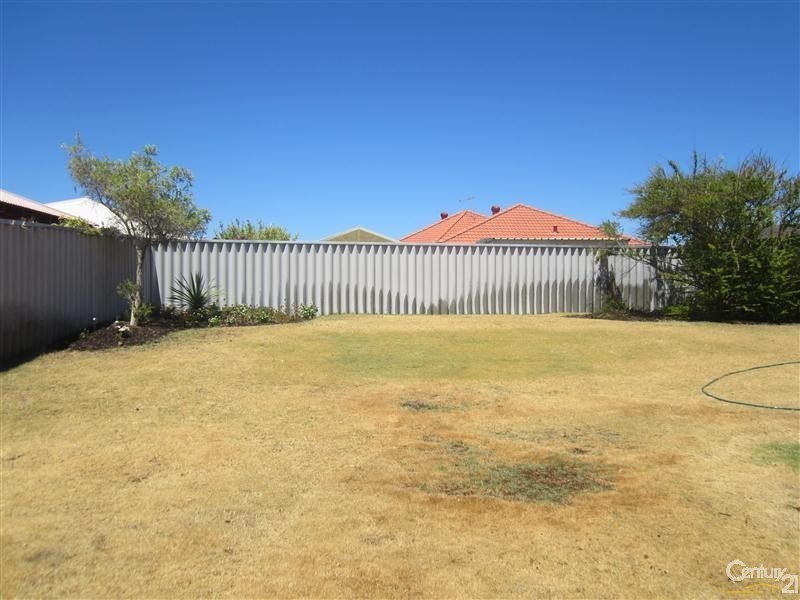 22 Morfontaine Parade, Port Kennedy WA 6172