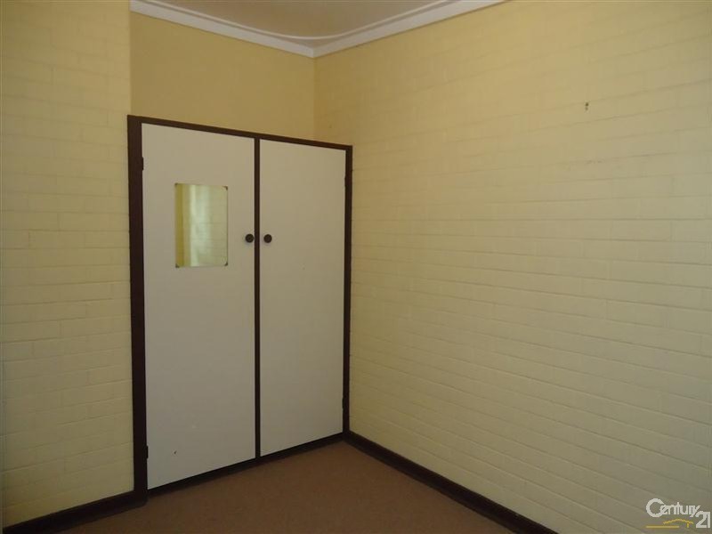 2/70 Kent Street, Rockingham WA 6168