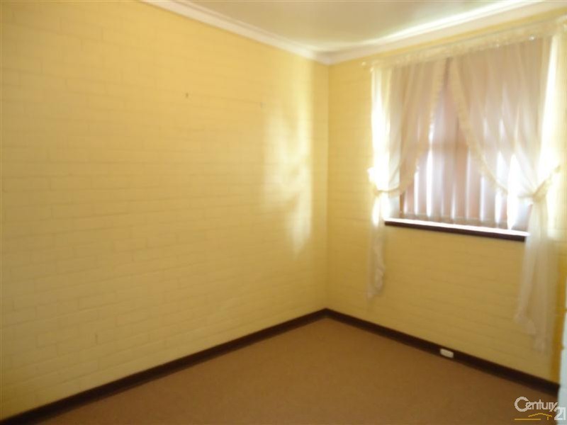 2/70 Kent Street, Rockingham WA 6168