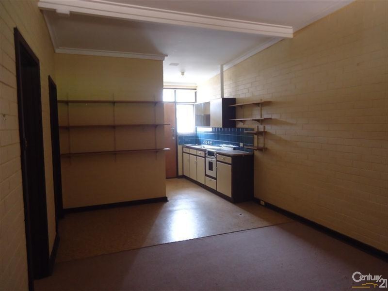 2/70 Kent Street, Rockingham WA 6168