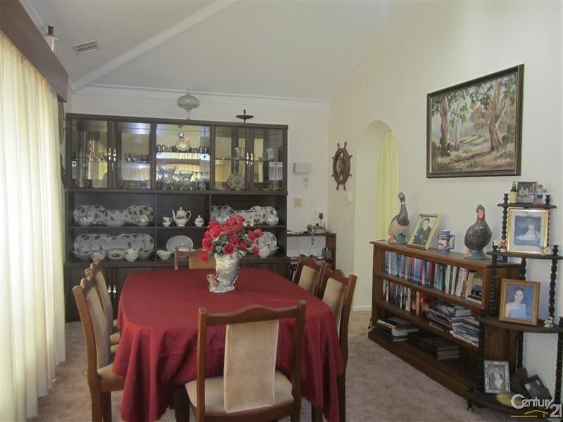 7 Mimbalup Close, Hillman WA 6168