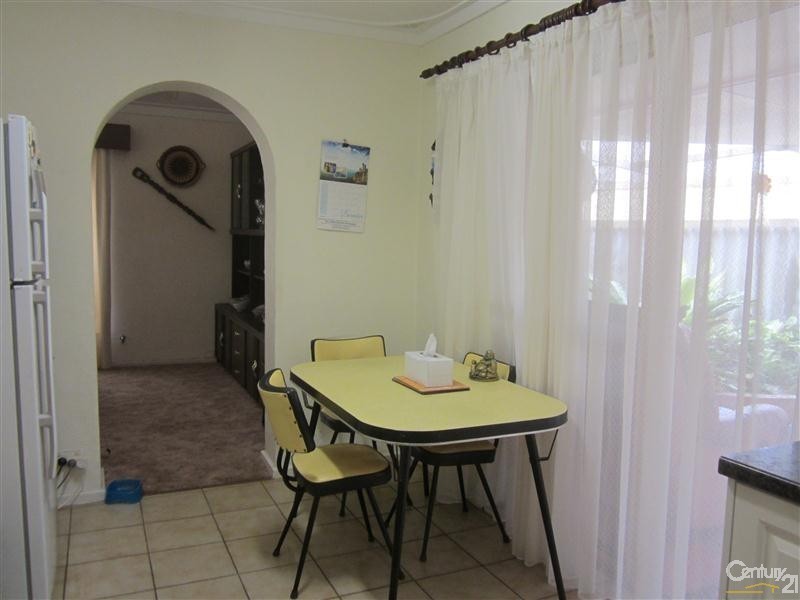 7 Mimbalup Close, Hillman WA 6168