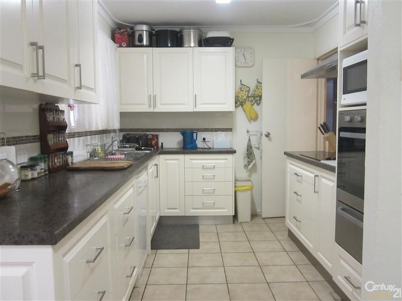 7 Mimbalup Close, Hillman WA 6168