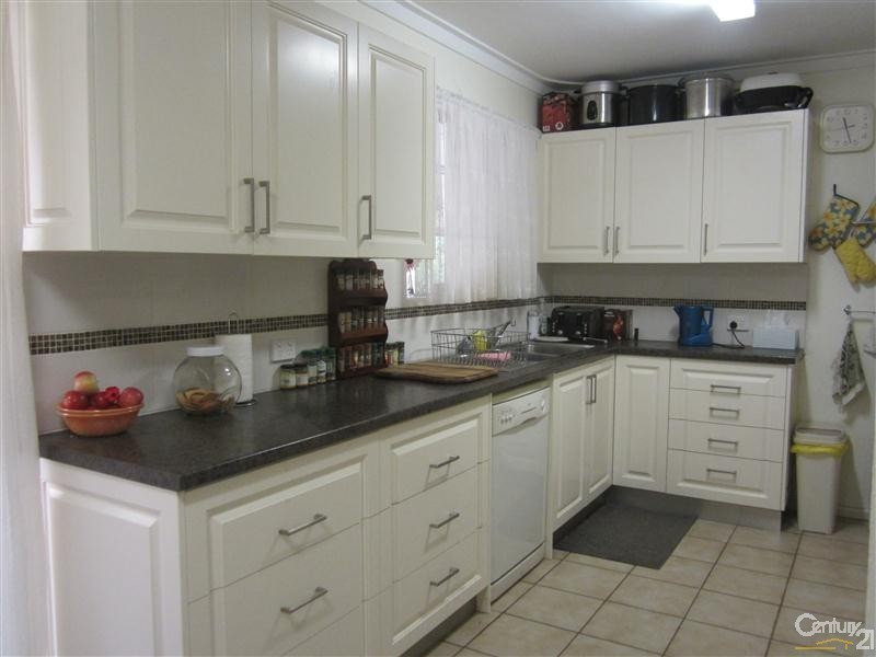 7 Mimbalup Close, Hillman WA 6168