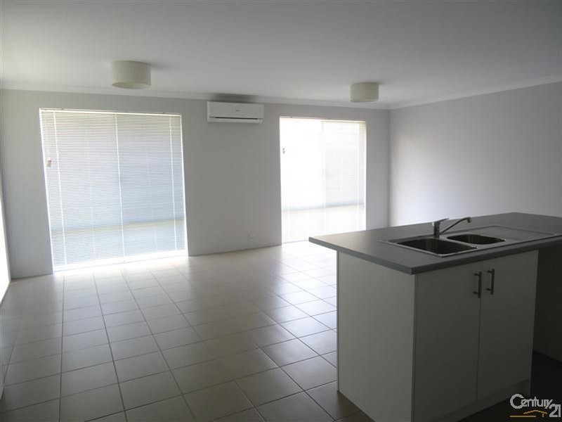 11 Jutland Avenue, Baldivis WA 6171