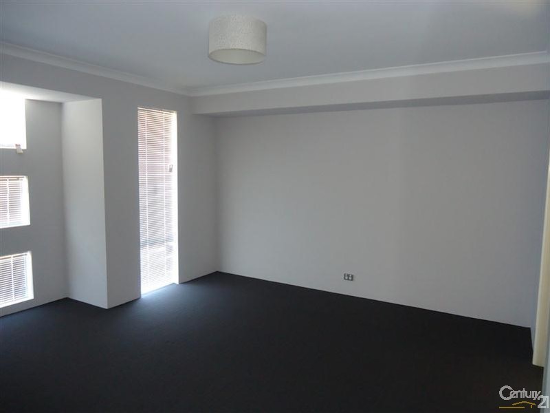 11 Jutland Avenue, Baldivis WA 6171