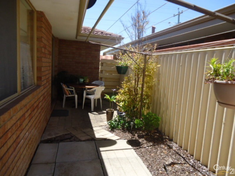 15/18 Hefron Street, Rockingham WA 6168