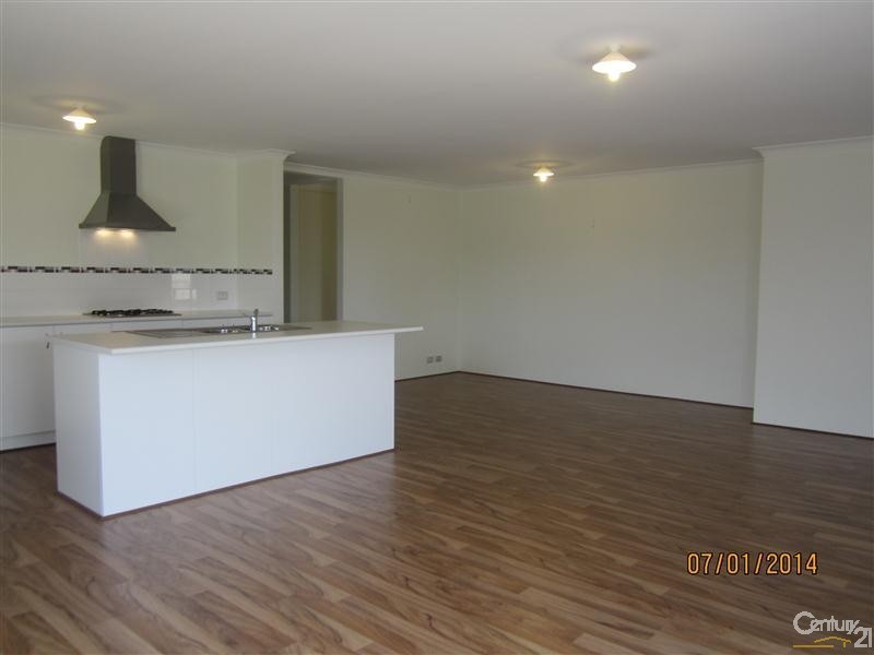 37 Sapphire Chase, Wellard WA 6170