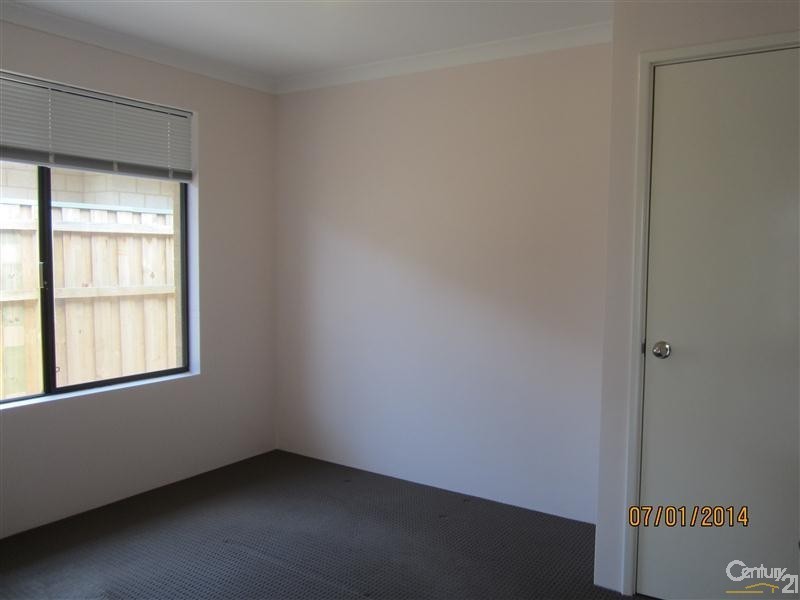 37 Sapphire Chase, Wellard WA 6170