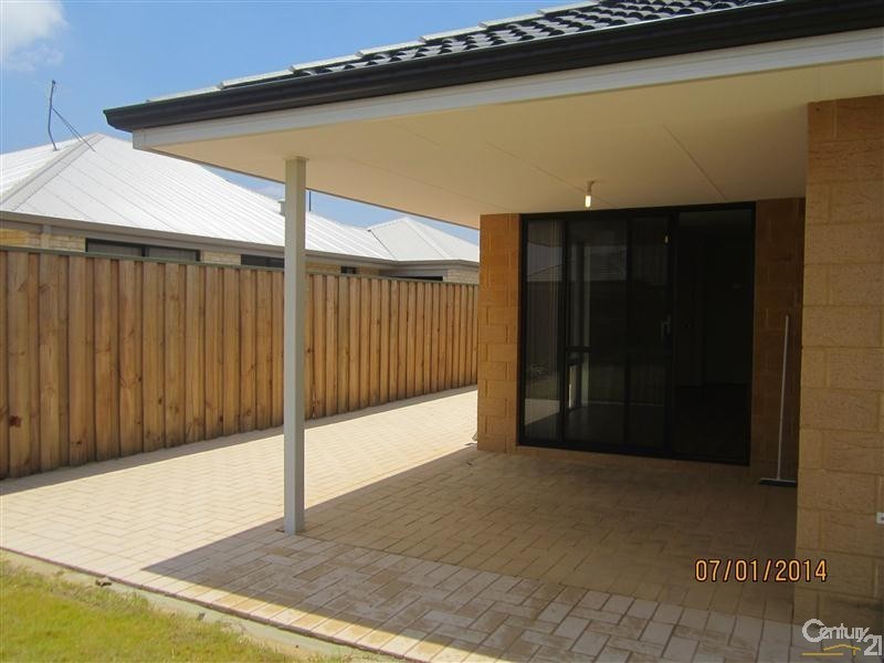 37 Sapphire Chase, Wellard WA 6170