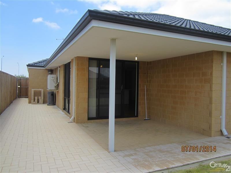 37 Sapphire Chase, Wellard WA 6170