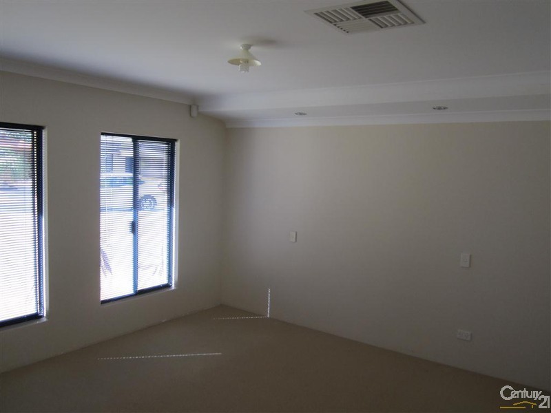 10 Genoa Place, Secret Harbour WA 6173