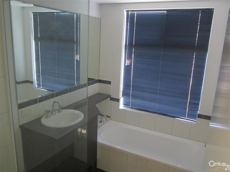 10 Genoa Place, Secret Harbour WA 6173