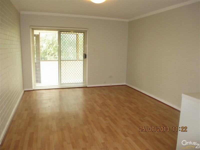 1/15 Corvus Place, Rockingham WA 6168