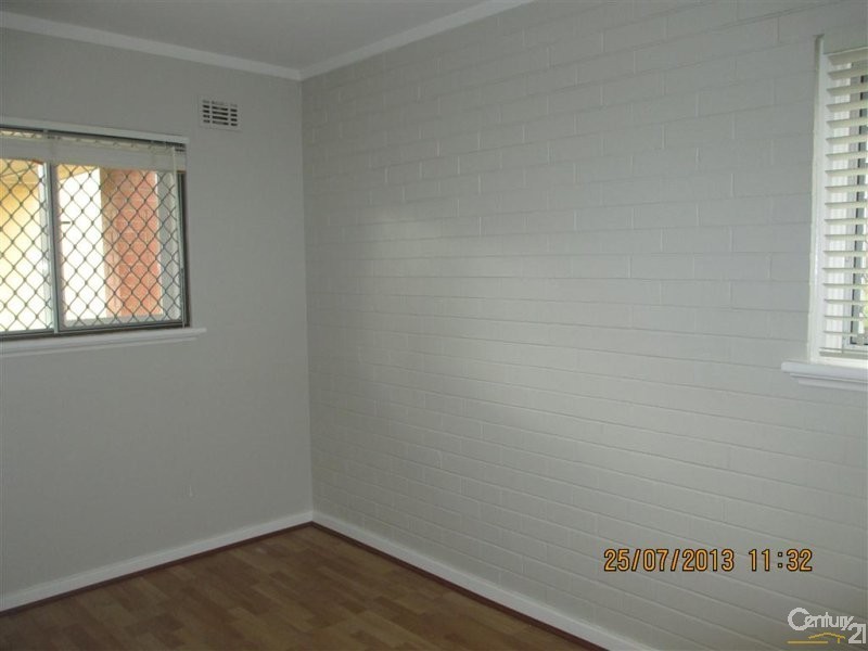 1/15 Corvus Place, Rockingham WA 6168