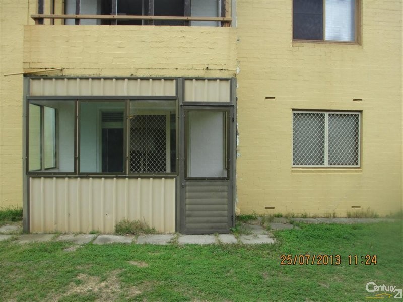 1/15 Corvus Place, Rockingham WA 6168