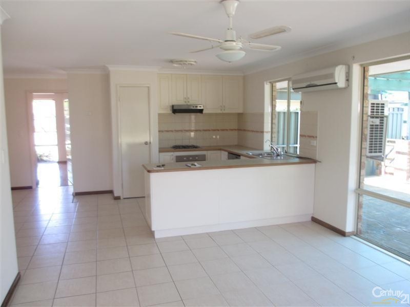 5 Panama Place, Safety Bay WA 6169