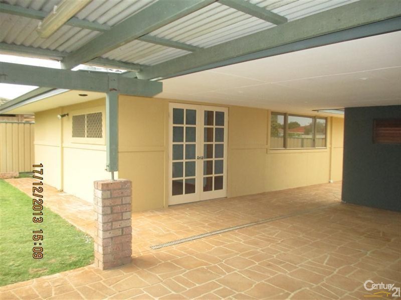 5 Panama Place, Safety Bay WA 6169