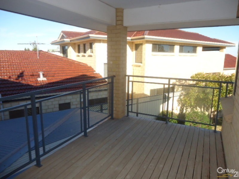 2/153  Penguin Road, Safety Bay WA 6169
