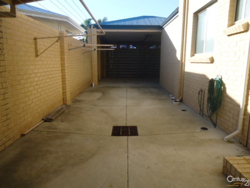 2/153  Penguin Road, Safety Bay WA 6169