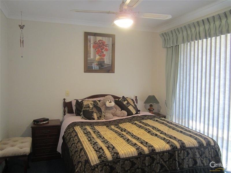 42 Mornington Boulevard, Waikiki WA 6169