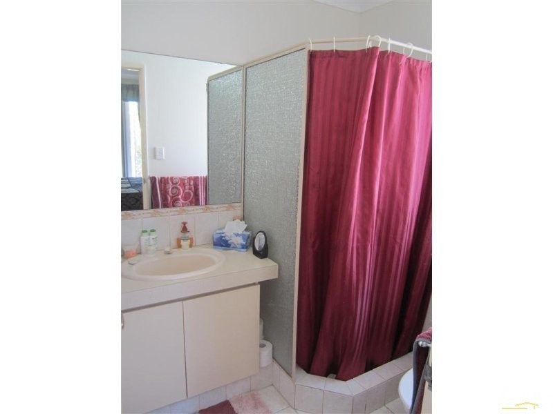 42 Mornington Boulevard, Waikiki WA 6169