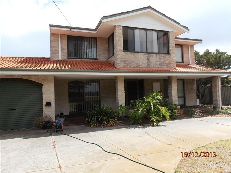 330 Safety Bay Road, Safety Bay WA 6169