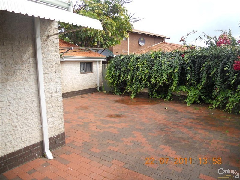 330 Safety Bay Road, Safety Bay WA 6169