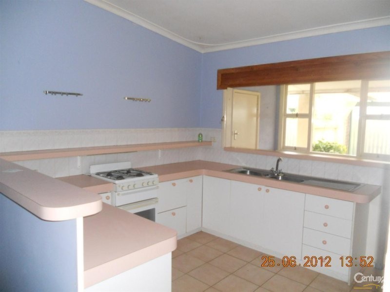 9B Bay View Street, Rockingham WA 6168