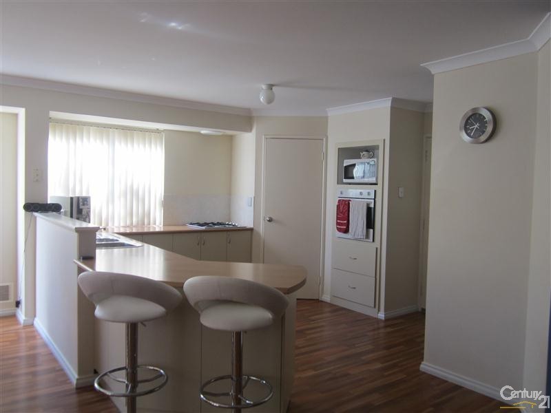 15 Merida Loop, Port Kennedy WA 6172