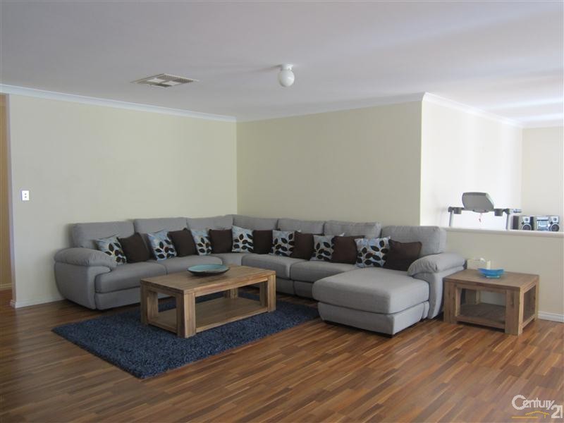 15 Merida Loop, Port Kennedy WA 6172