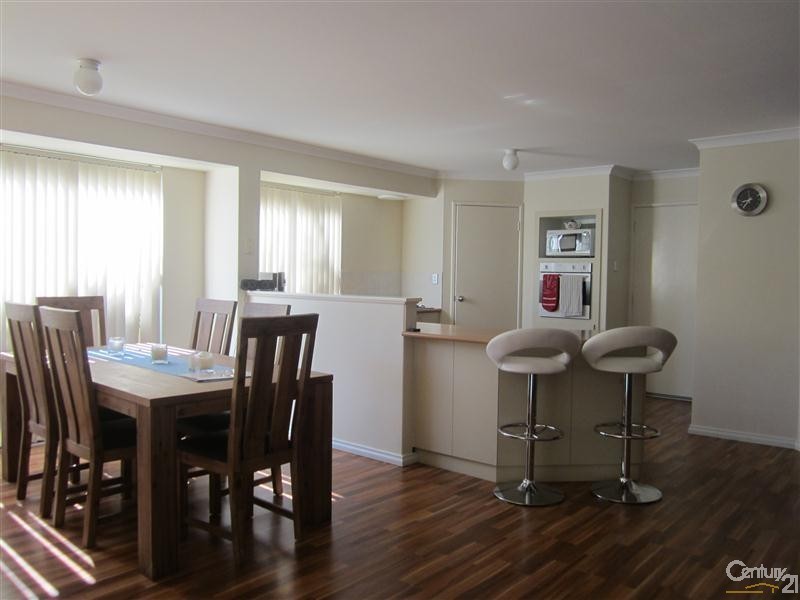 15 Merida Loop, Port Kennedy WA 6172