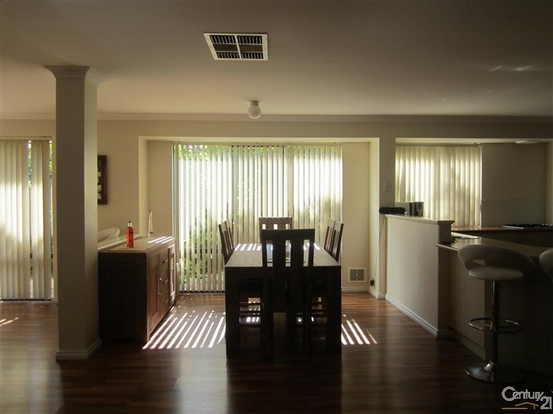 15 Merida Loop, Port Kennedy WA 6172