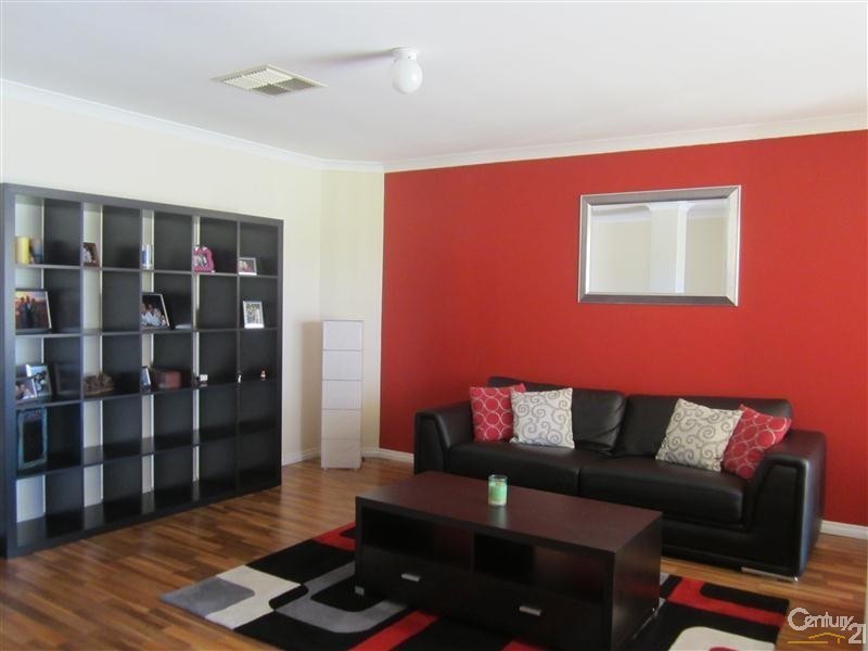 15 Merida Loop, Port Kennedy WA 6172