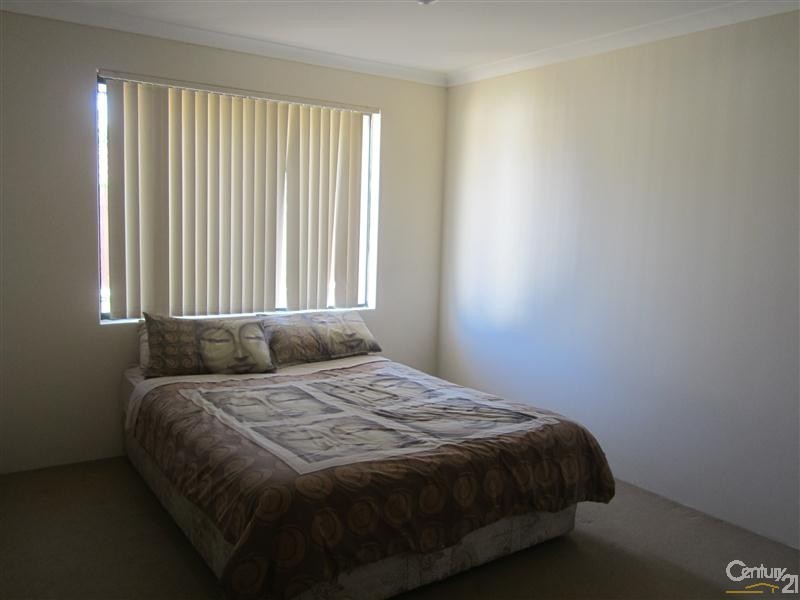 15 Merida Loop, Port Kennedy WA 6172