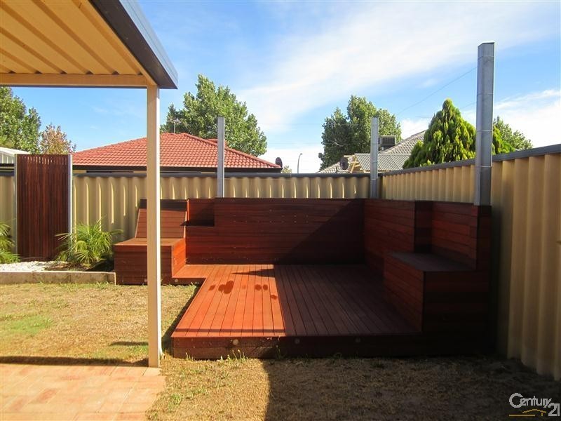 15 Merida Loop, Port Kennedy WA 6172