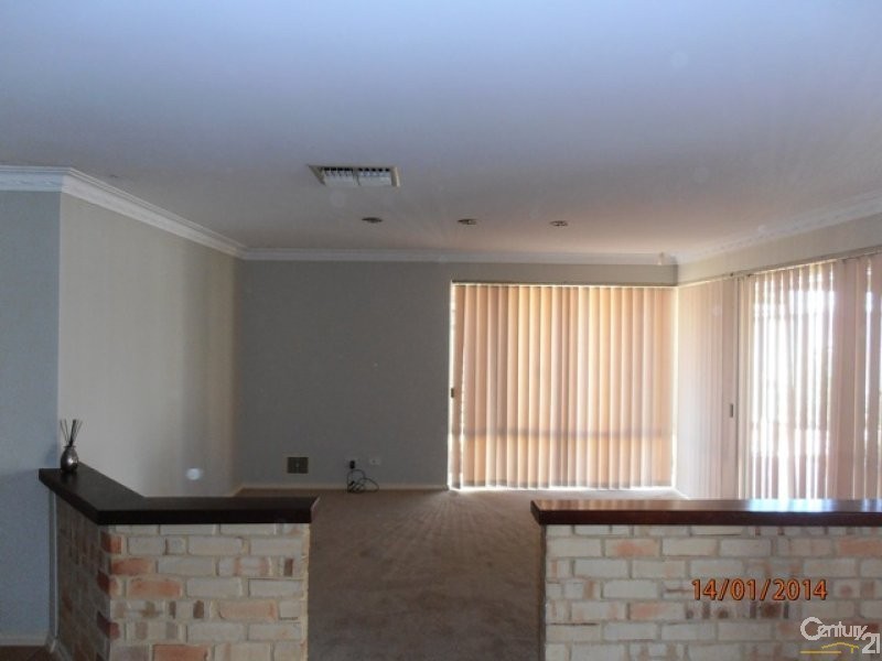 8 Howe Close, San Remo WA 6210