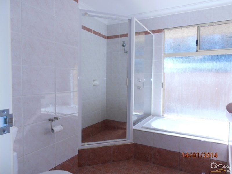 8 Howe Close, San Remo WA 6210