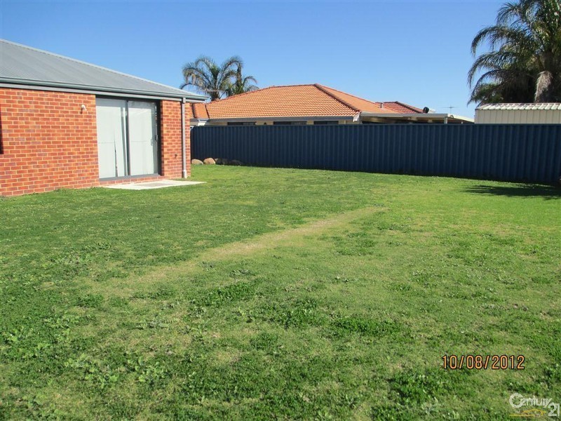 7 Seaspray Place, Waikiki WA 6169