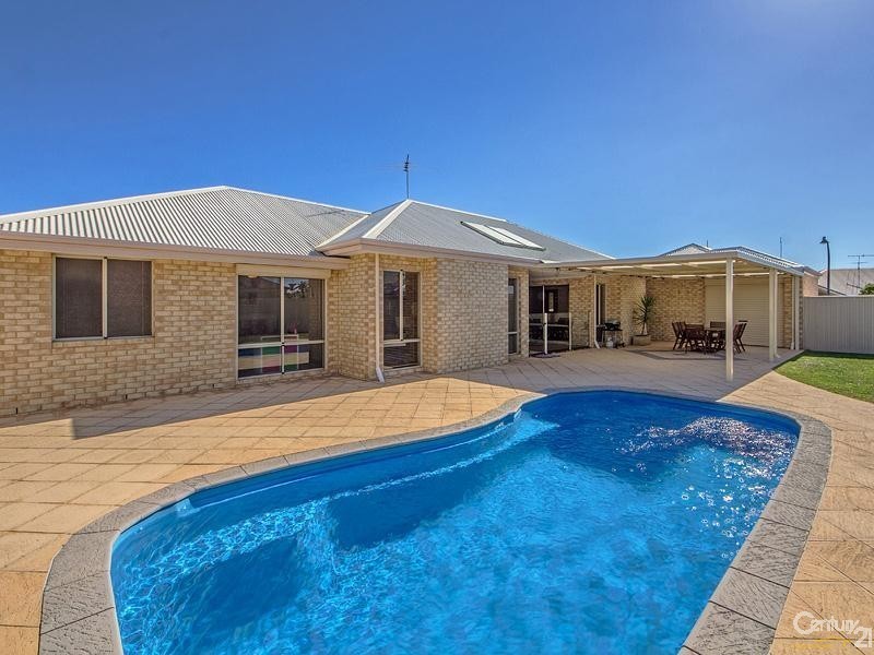3 Mosedale Loop, Waikiki WA 6169