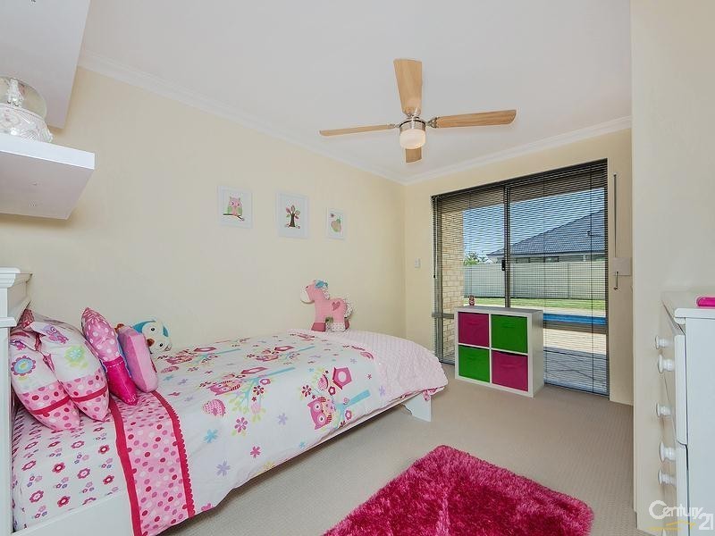 3 Mosedale Loop, Waikiki WA 6169